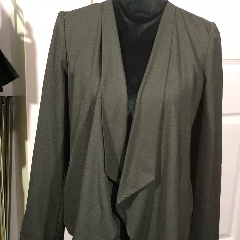 Love Tree black blazer. Open front. Size Medium
